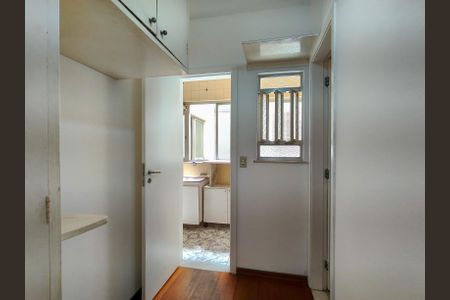 Apartamento à venda com 80m², 3 quartos e 1 vaga Apartamento à venda com 80m², 3 quartos e 1 vagaQuarto de Serviço