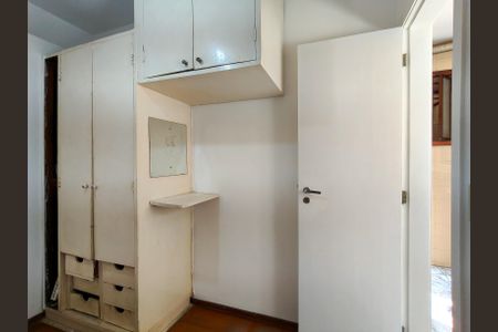 Apartamento à venda com 80m², 3 quartos e 1 vaga Apartamento à venda com 80m², 3 quartos e 1 vagaQuarto de Serviço