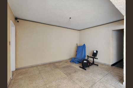 Apartamento à venda com 80m², 3 quartos e 1 vaga Apartamento à venda com 80m², 3 quartos e 1 vagaÁrea comum - Salão de festas