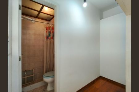 Apartamento à venda com 80m², 3 quartos e 1 vaga Apartamento à venda com 80m², 3 quartos e 1 vagaQuarto de Serviço