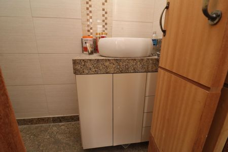 Casa à venda com 340m², 4 quartos e 3 vagasBanheiro da Suíte 2