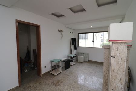 Casa à venda com 340m², 4 quartos e 3 vagasSuíte 3