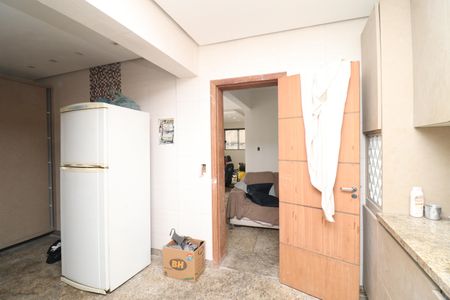 Casa à venda com 340m², 4 quartos e 3 vagasSala/Cozinha