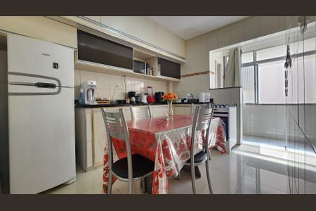 Apartamento para alugar com 70m², 2 quartos e 1 vaga Apartamento para alugar com 70m², 2 quartos e 1 vagaCozinha