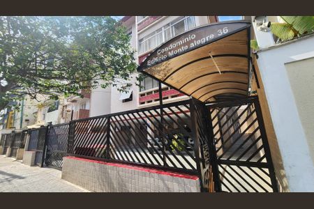 Apartamento para alugar com 70m², 2 quartos e 1 vaga Apartamento para alugar com 70m², 2 quartos e 1 vagaFachada