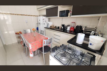 Apartamento para alugar com 70m², 2 quartos e 1 vaga Apartamento para alugar com 70m², 2 quartos e 1 vagaCozinha