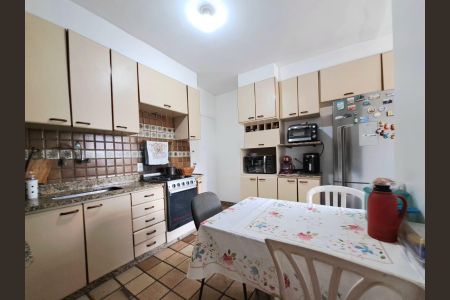 Apartamento à venda com 165m², 4 quartos e 2 vagas