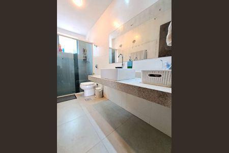 Apartamento à venda com 165m², 4 quartos e 2 vagas