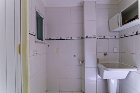 Casa de condomínio para alugar com 160m², 4 quartos e 2 vagas Casa de condomínio para alugar com 160m², 4 quartos e 2 vagasÁrea de Serviço