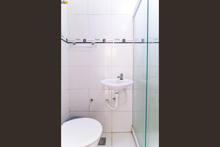 Casa de condomínio para alugar com 160m², 4 quartos e 2 vagas