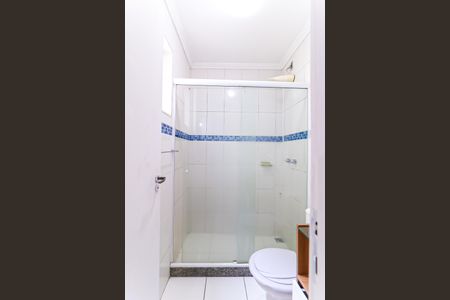 Casa de condomínio para alugar com 160m², 4 quartos e 2 vagas Casa de condomínio para alugar com 160m², 4 quartos e 2 vagasBanheiro da Suíte 3