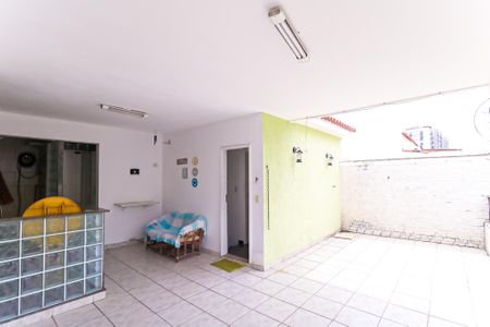 Casa de condomínio para alugar com 160m², 4 quartos e 2 vagas Casa de condomínio para alugar com 160m², 4 quartos e 2 vagasTerraço