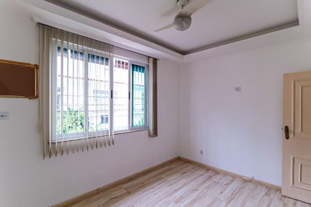 Casa de condomínio para alugar com 160m², 4 quartos e 2 vagas Casa de condomínio para alugar com 160m², 4 quartos e 2 vagasQuarto 2