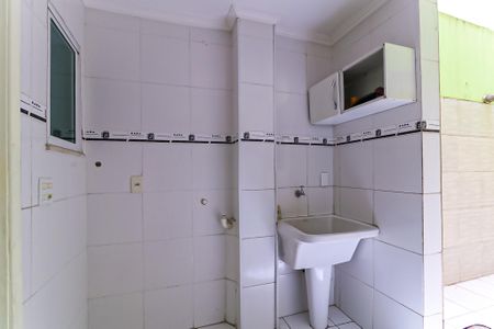 Casa de condomínio para alugar com 160m², 4 quartos e 2 vagas Casa de condomínio para alugar com 160m², 4 quartos e 2 vagasÁrea de Serviço