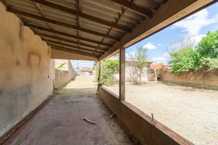 Casa à venda com 72m², 2 quartos e 1 vaga