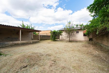 Casa à venda com 72m², 2 quartos e 1 vaga