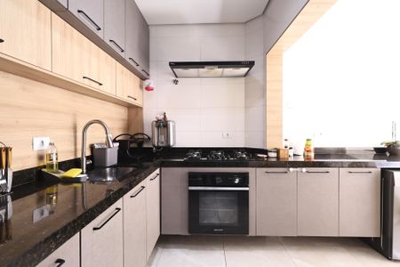 Apartamento à venda com 64m², 2 quartos e 2 vagasCozinha