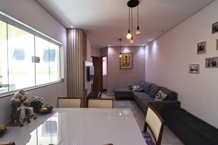 Apartamento à venda com 64m², 2 quartos e 2 vagasSala