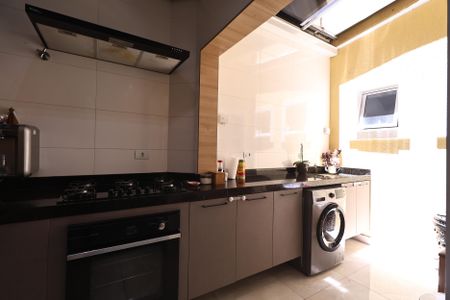 Apartamento à venda com 64m², 2 quartos e 2 vagasCozinha