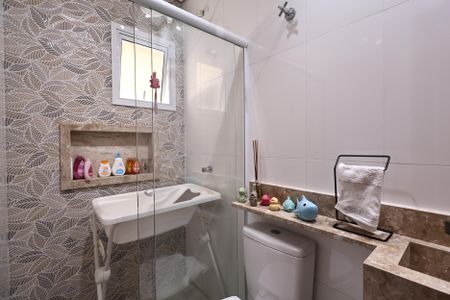 Apartamento à venda com 64m², 2 quartos e 2 vagasBanheiro 