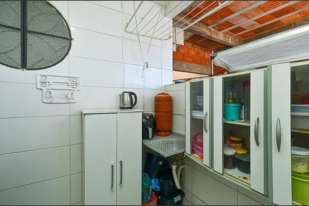 Casa para alugar com 90m², 3 quartos e sem vagaCozinha e Área de Serviço