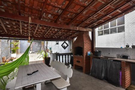 Casa à venda com 200m², 3 quartos e 3 vagasVaranda do Quarto 2