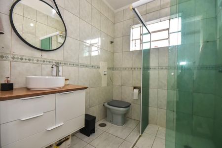 Casa à venda com 200m², 3 quartos e 3 vagasBanheiro