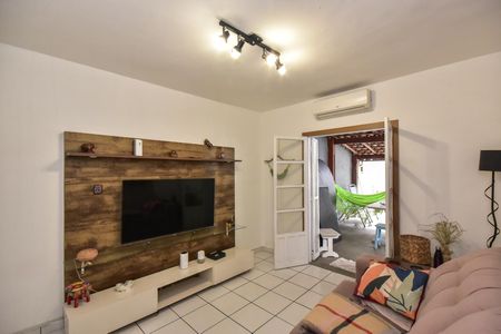 Casa à venda com 200m², 3 quartos e 3 vagasQuarto 2