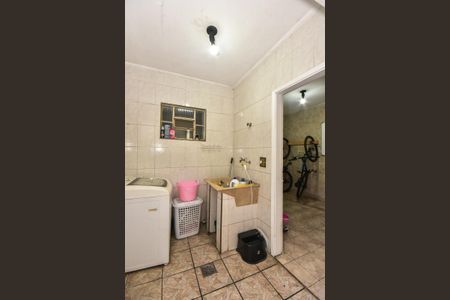 Casa à venda com 200m², 3 quartos e 3 vagasÁrea de Serviço 