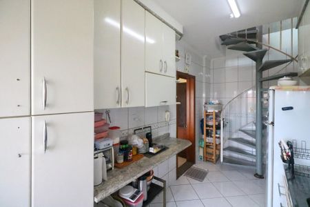 Apartamento à venda com 147m², 2 quartos e 2 vagasCozinha e Área de Serviço
