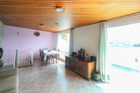 Apartamento à venda com 147m², 2 quartos e 2 vagasCobertura