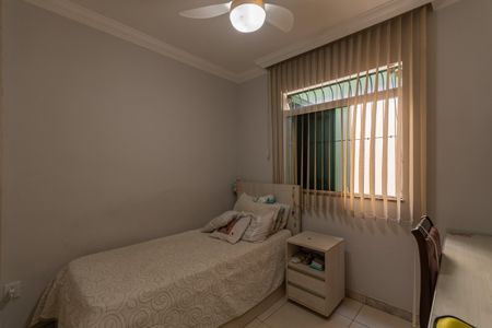 Apartamento à venda com 172m², 3 quartos e 1 vaga Apartamento à venda com 172m², 3 quartos e 1 vagaQuarto 2