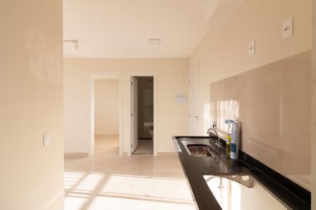 Sala - Cozinha de apartamento para alugar com 2 quartos, 35m² em Jardim Peri Peri, São Paulo
