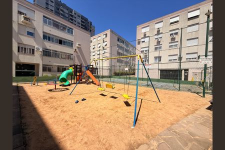 Apartamento à venda com 97m², 2 quartos e sem vagaÁrea comum - Playground