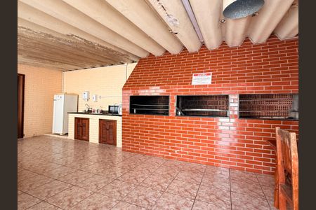 Apartamento à venda com 97m², 2 quartos e sem vagaÁrea comum - Salão de festas