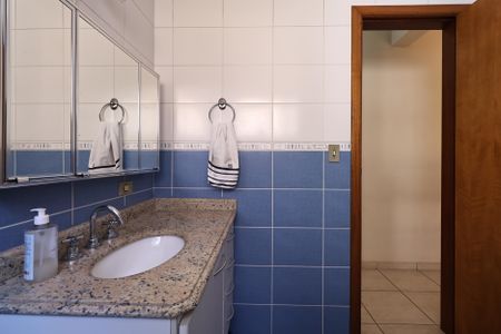 Casa à venda com 360m², 4 quartos e 5 vagasBanheiro