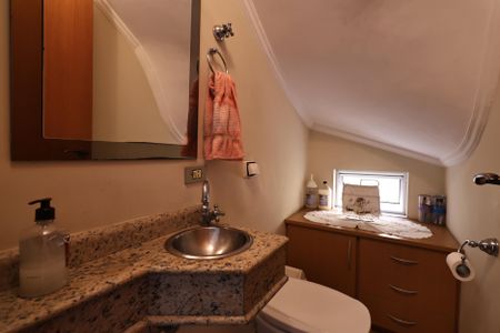 Casa à venda com 360m², 4 quartos e 5 vagasLavabo