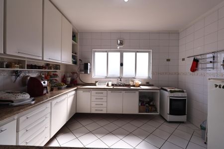 Casa à venda com 360m², 4 quartos e 5 vagasCozinha 