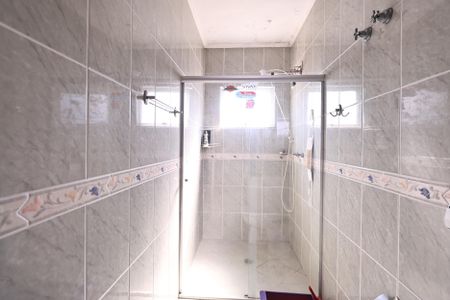 Casa à venda com 360m², 4 quartos e 5 vagasBanheiro suíte 1