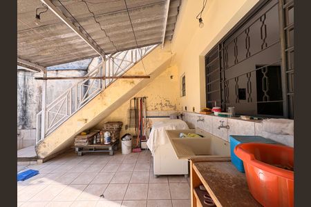 Casa à venda com 360m², 4 quartos e 5 vagasLavanderia 2