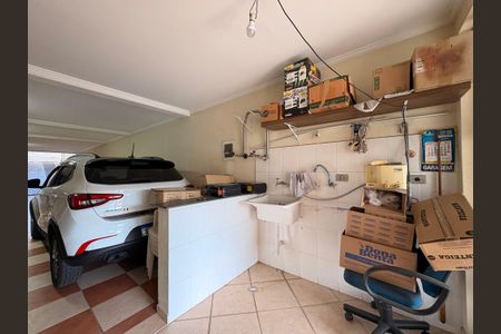 Casa à venda com 360m², 4 quartos e 5 vagasLavanderia 1