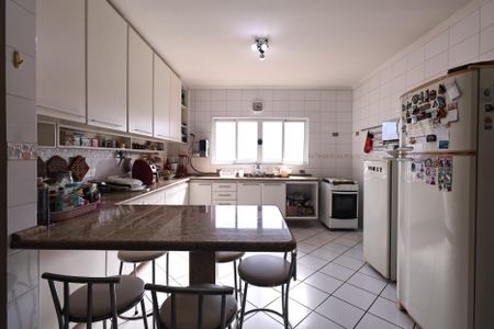 Casa à venda com 360m², 4 quartos e 5 vagasCozinha