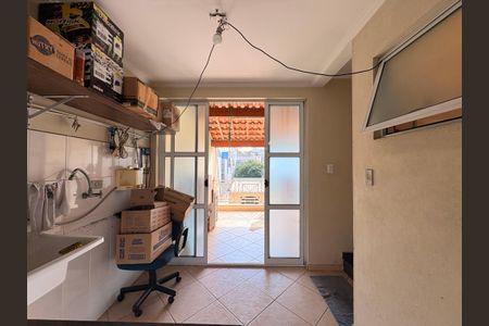 Casa à venda com 360m², 4 quartos e 5 vagasLavanderia 1