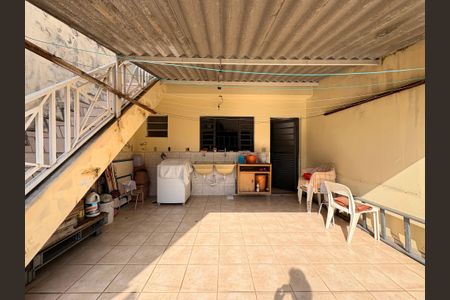 Casa à venda com 360m², 4 quartos e 5 vagasLavanderia 2