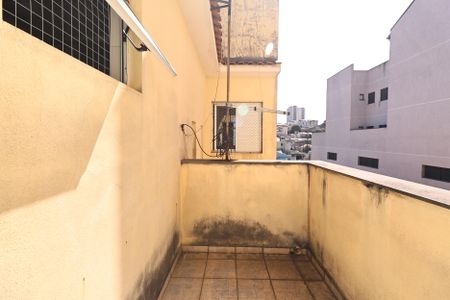 Casa à venda com 360m², 4 quartos e 5 vagasSacada quarto 2