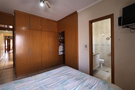 Casa à venda com 360m², 4 quartos e 5 vagasSuite 2
