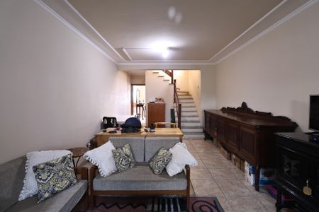 Casa à venda com 360m², 4 quartos e 5 vagasSala