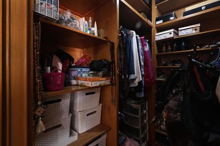 Casa à venda com 360m², 4 quartos e 5 vagasCloset suite 2