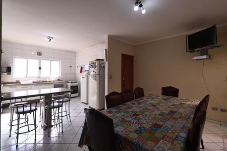 Casa à venda com 360m², 4 quartos e 5 vagasCozinha