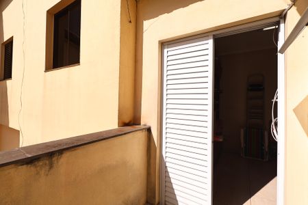 Casa à venda com 360m², 4 quartos e 5 vagasSacada quarto 2